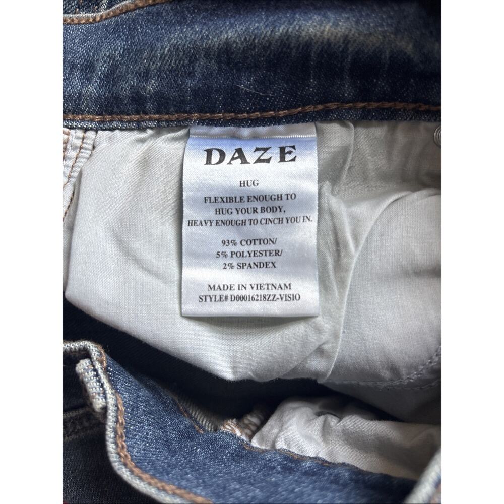 DAZE Denim High Rise Flare Jeans Womens 27 Dark Wash Hug Distressed Stretch Y2K - Picture 8 of 9